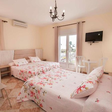 Hostal Sonrisa Del Mar Кониль-де-ла-Фронтера Экстерьер фото
