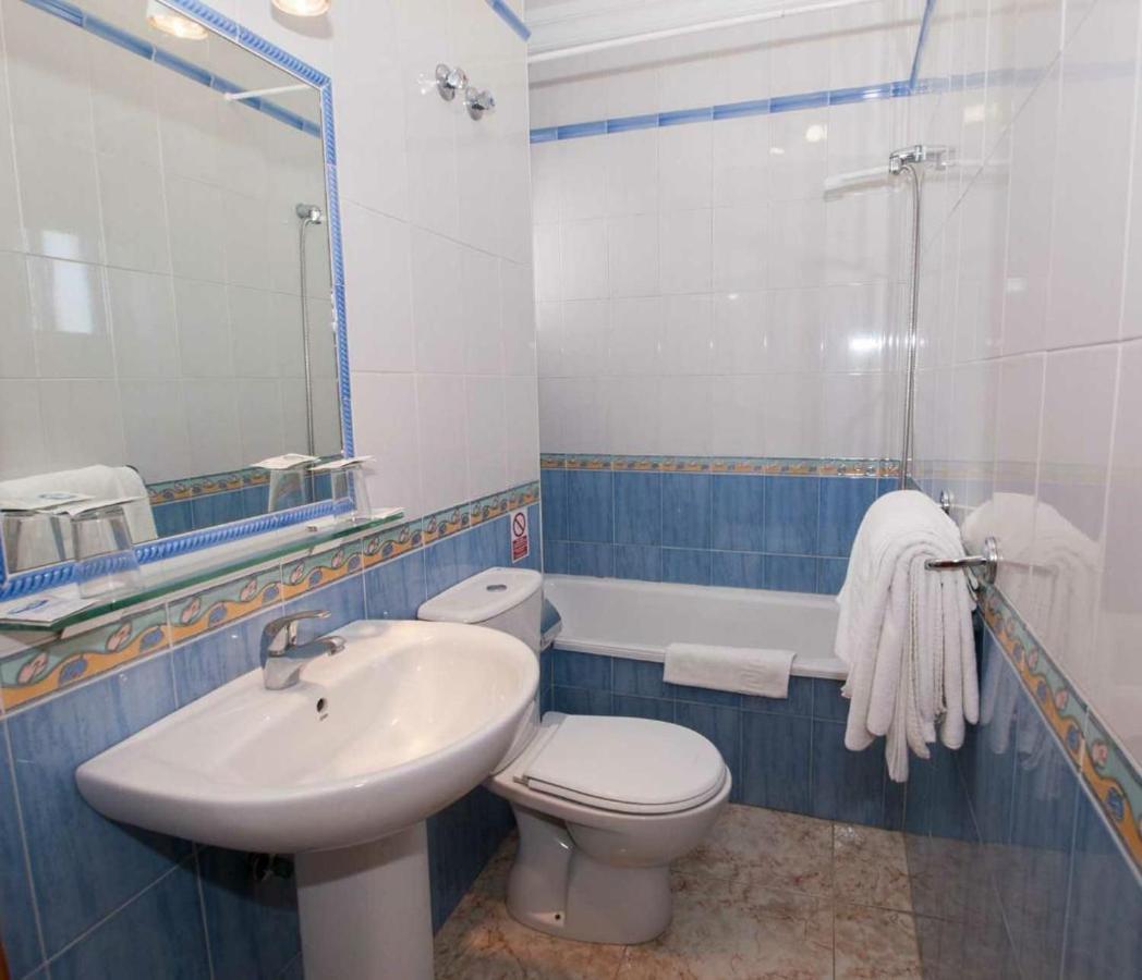 Hostal Sonrisa Del Mar Кониль-де-ла-Фронтера Экстерьер фото